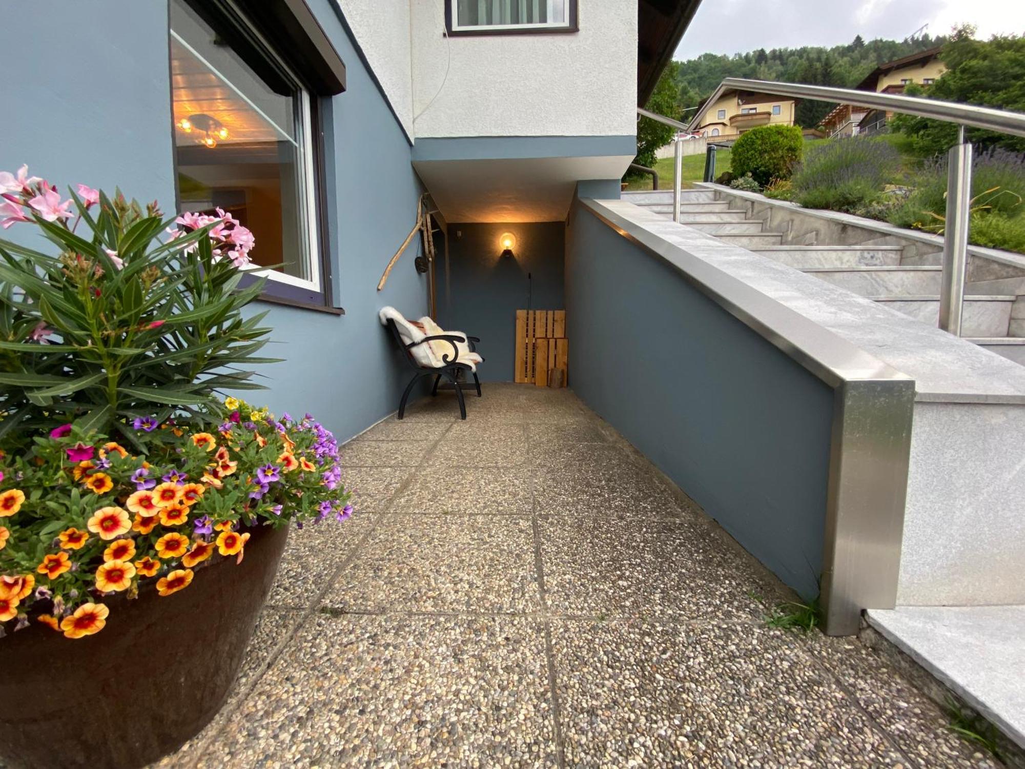 ראדנטיין Nocky Mountains Lodge And Apartment מראה חיצוני תמונה