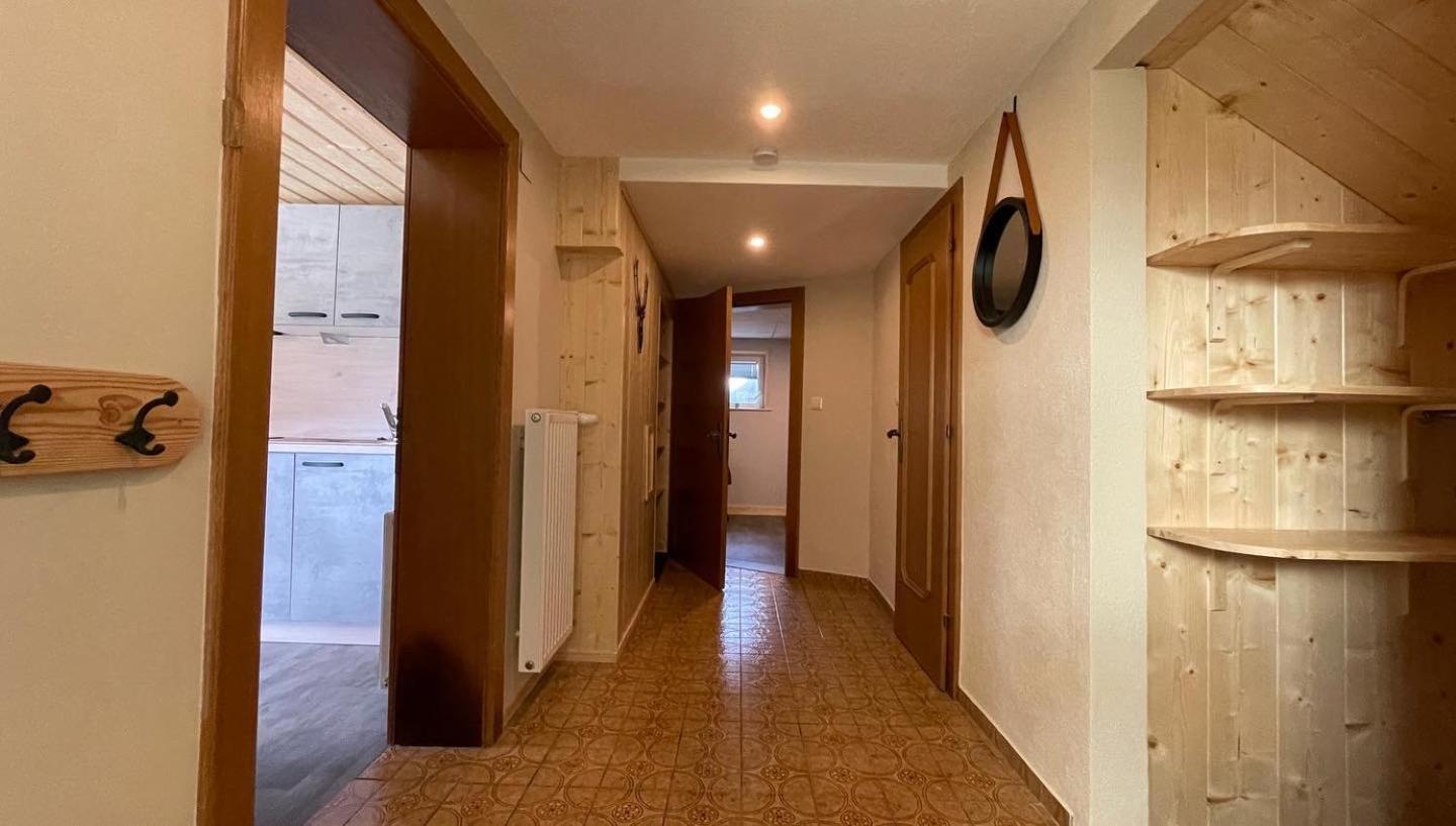 ראדנטיין Nocky Mountains Lodge And Apartment מראה חיצוני תמונה